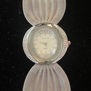 STAINLESS STEEL WOMEN WATCH SILVER